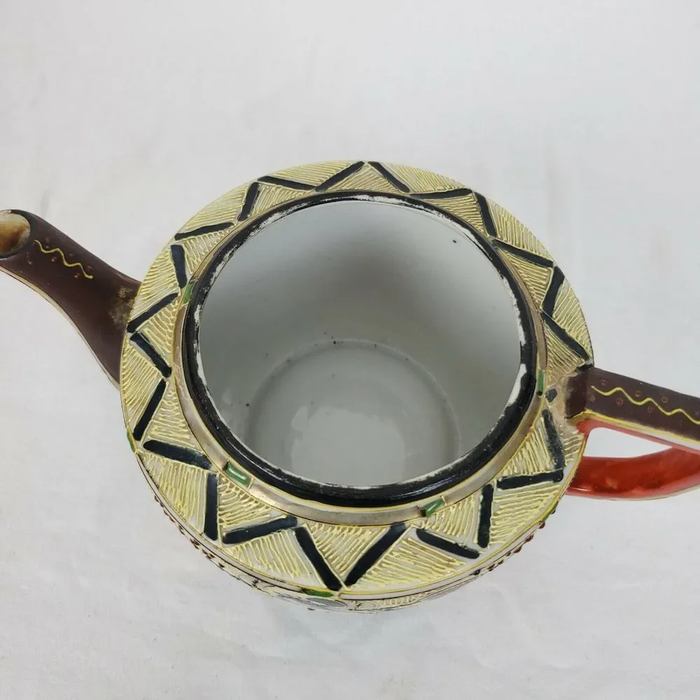 Vintage Hand Painted Geisha Samurai‎ Lotus Flower Tea Pot Made in Japan GUC
